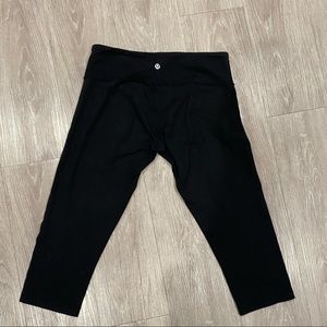 Size 10 Lulu lemon cropped leggings